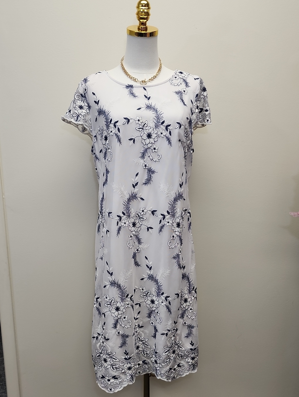 Donna Ricco White Embroidered Floral Midi Dress Size 16